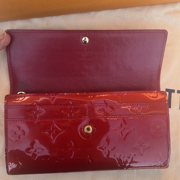 ❤️❤️EUC AUTHENTIC LOUIS VUITTON VERNIS WALLET - Picture 5 of 8